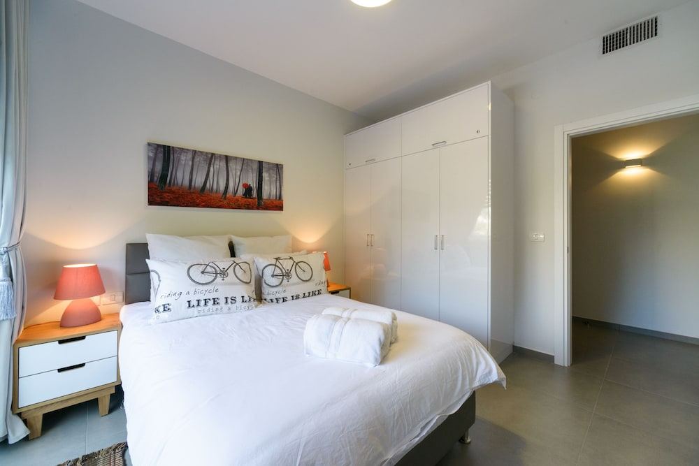 Sunny Luxury Apartments - Apartment with Terrace