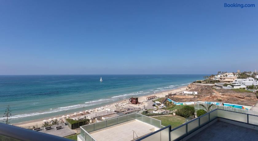 Amazing Sea View Stylish 1BR | Safe Room on Floor בנתניה – תצלום מקום האירוח 3 מתוך 9