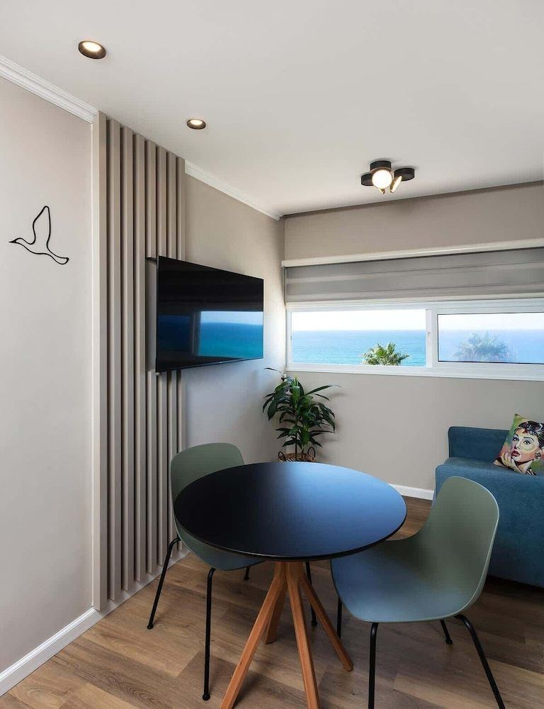 Amazing Sea View Stylish 1BR | Safe Room on Floor בנתניה – תצלום מקום האירוח 5 מתוך 9