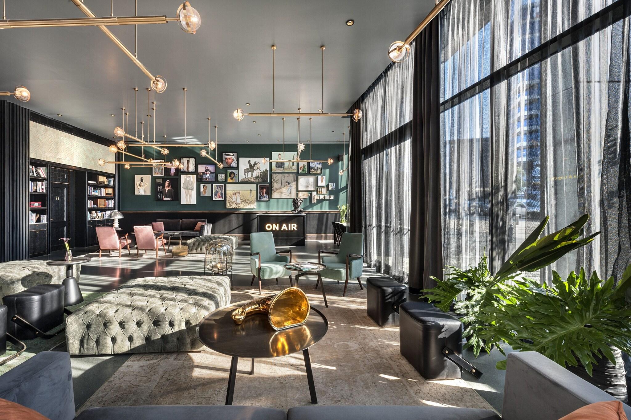 Publica Isrotel, Autograph Collection