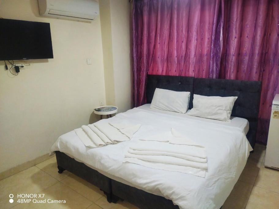Farah Plaza Hostel Hotel Apartments - Two-Bedroom Apartment באילת – תצלום מקום האירוח 4 מתוך 9