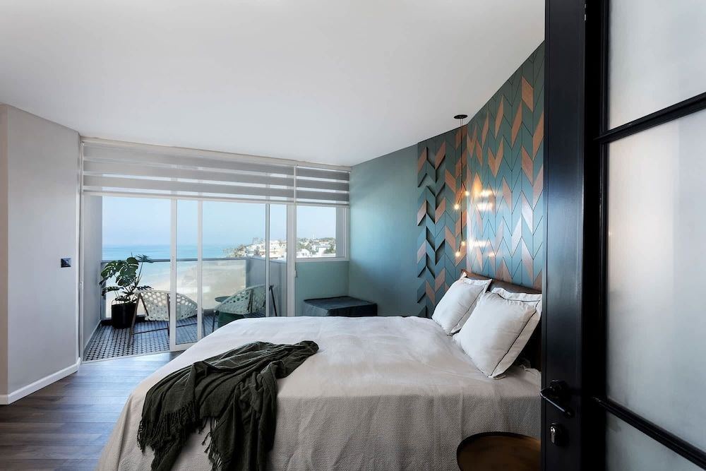 Amazing Sea View Stylish 1BR | Safe Room on Floor