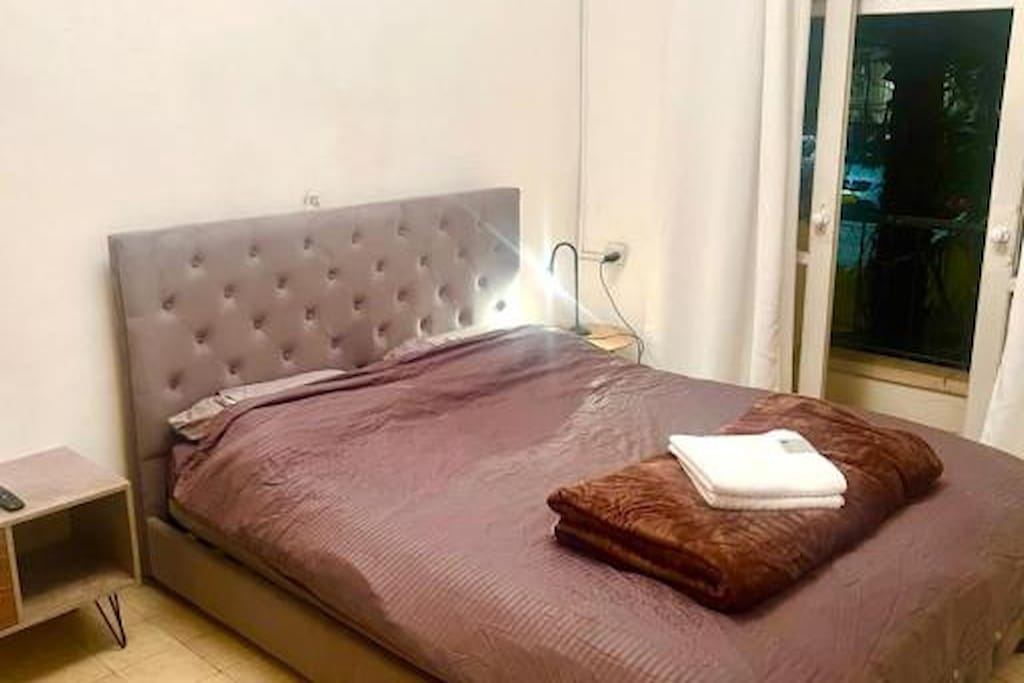 כפר בלב העיר ליד הים המיקום המושלם בתל אביב - Two-Bedroom Standard Apartment בתל אביב – תצלום מקום האירוח 2 מתוך 9