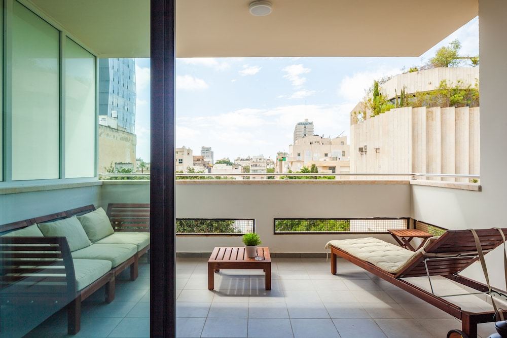 Sunny Luxury Apartments - Apartment with Terrace