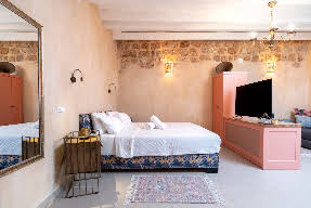 Arabesque House