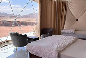 RUM MARTiN BUBBLES lUXURY CAMP