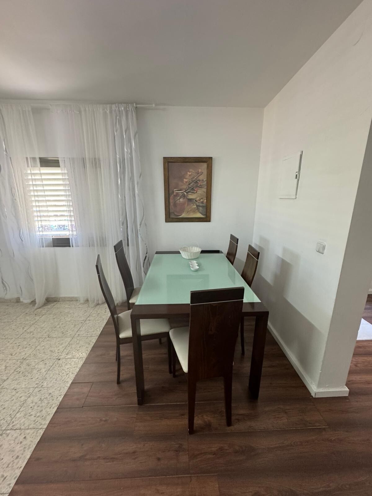 Bright 2‑Bedroom Near Cafés, Shops & Stadium – Ideal Base for Exploring Haifa. בחיפה – תצלום מקום האירוח 2 מתוך 9
